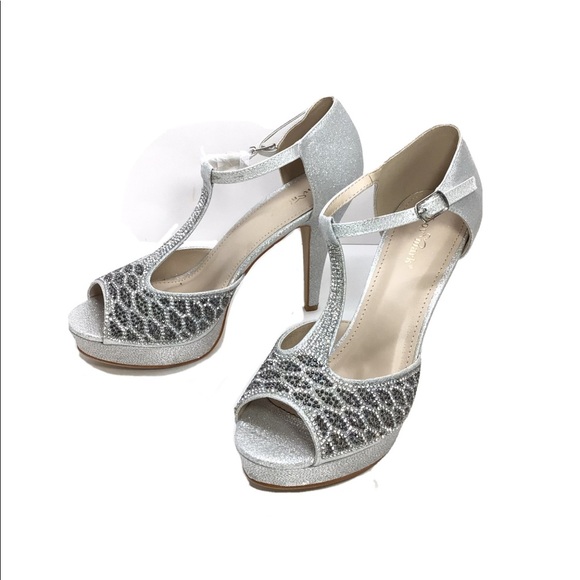 Lov Mark Silver Mesh T-Strap Heeled Sandal - Picture 6 of 12